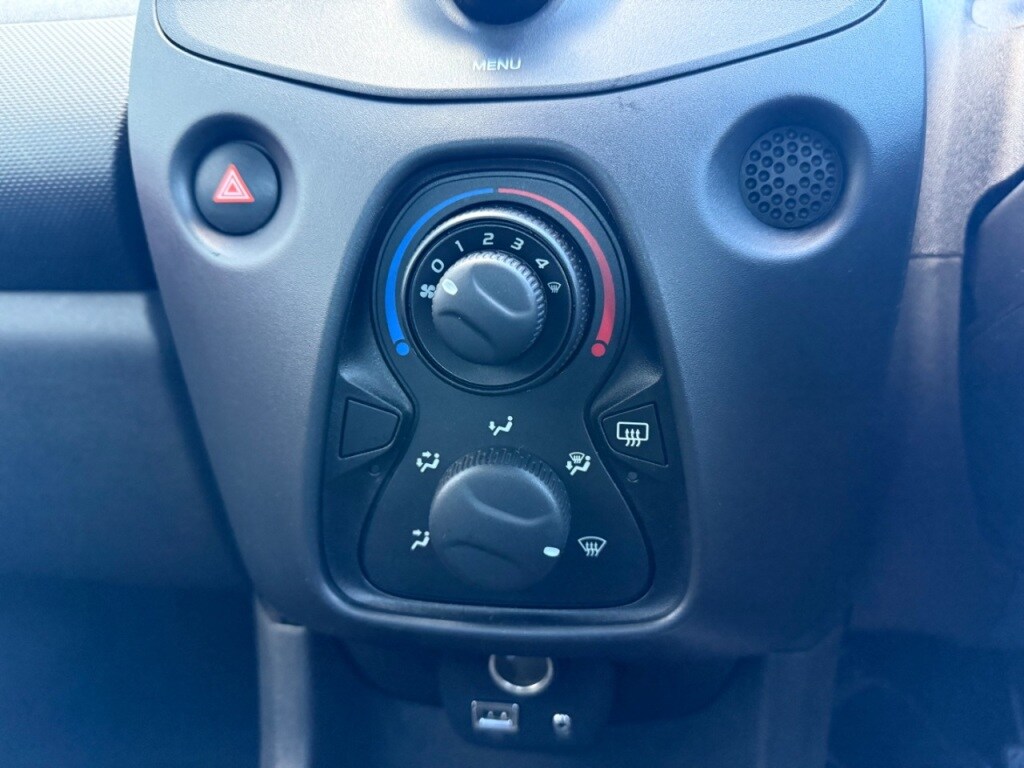 Used Toyota AYGO 2018 for sale - 76385564: Photo 14