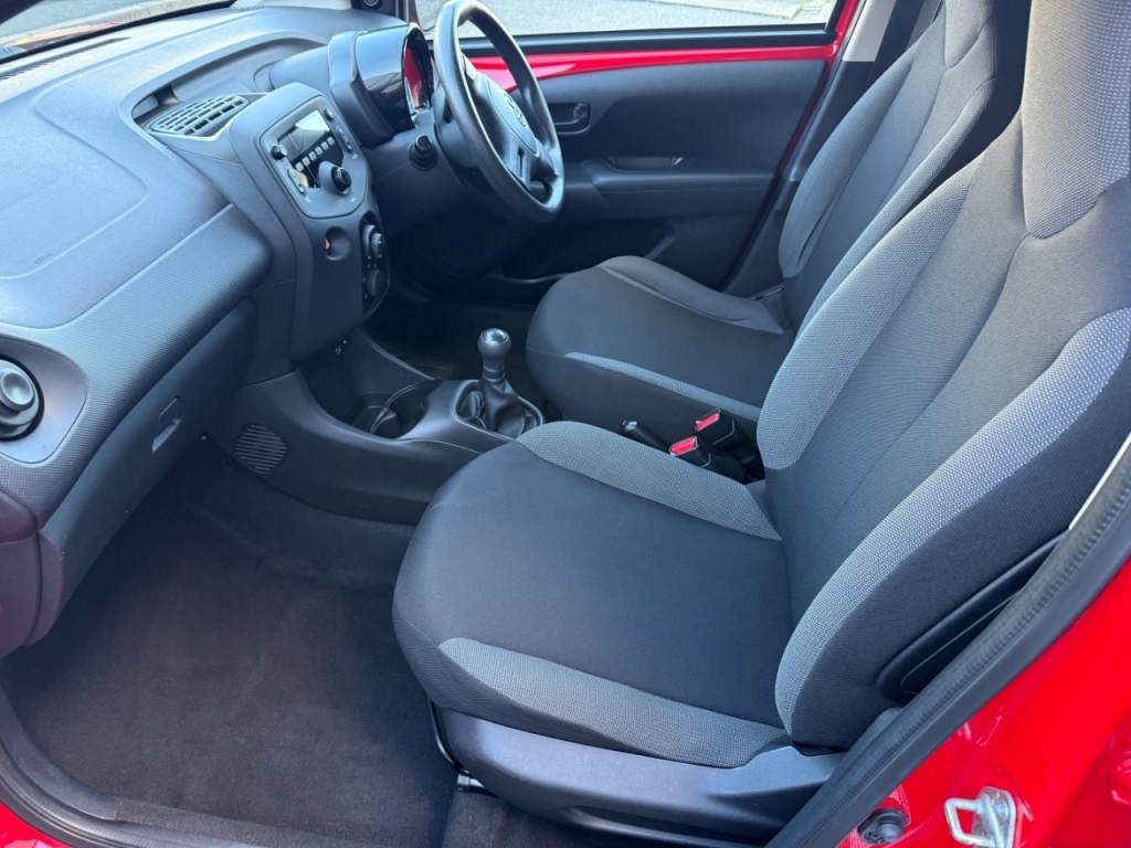 Used Toyota AYGO 2018 for sale - 76385564: Photo 16