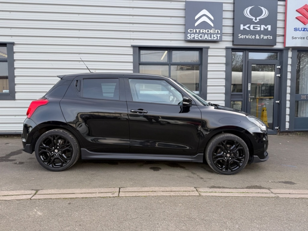 Used Suzuki Swift 2023 for sale - 77967751: Photo 2