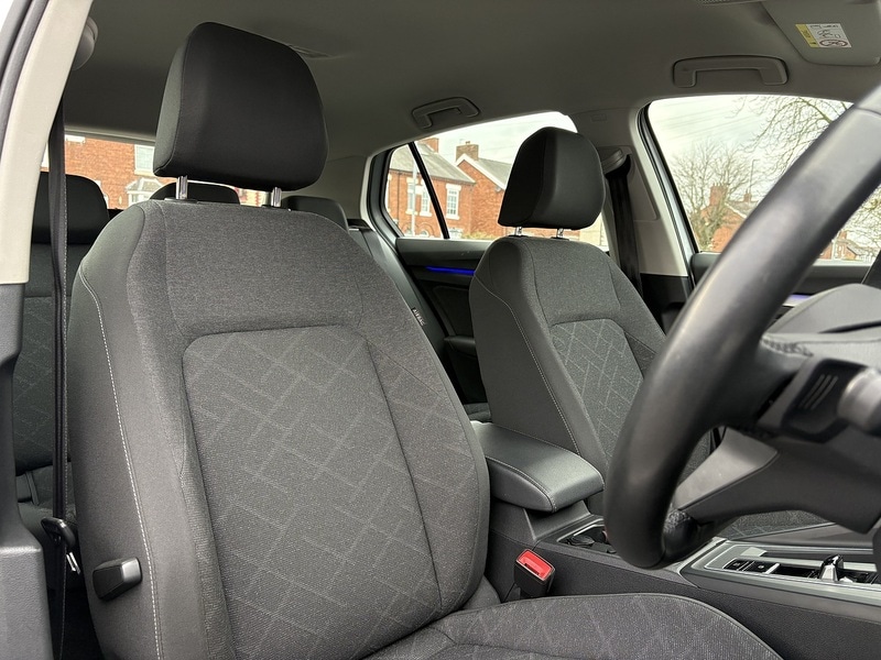 Used Volkswagen Golf 2023 for sale - 77384801: Photo 16