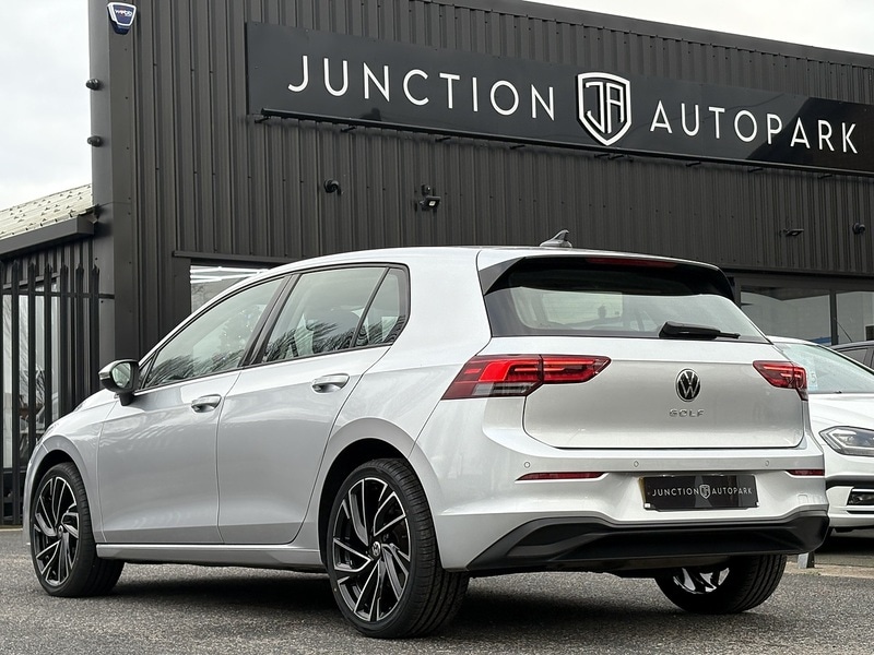 Used Volkswagen Golf 2023 for sale - 77384801: Photo 3