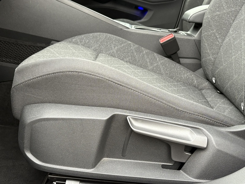 Used Volkswagen Golf 2023 for sale - 77384801: Photo 31