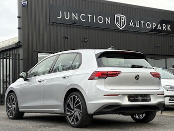 Used Volkswagen Golf 2023 for sale - 77384801: Photo