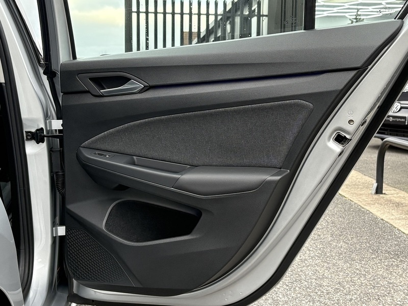 Used Volkswagen Golf 2023 for sale - 77384801: Photo 54