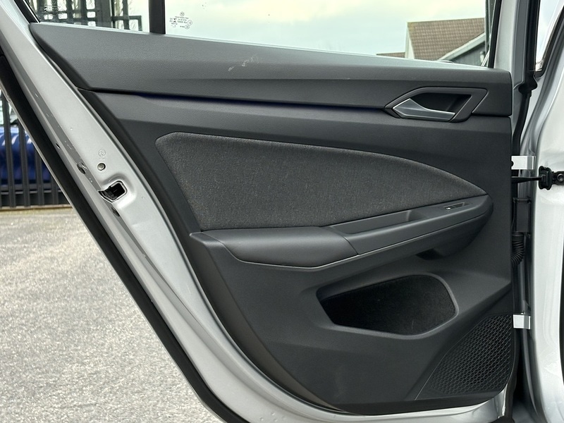 Used Volkswagen Golf 2023 for sale - 77384801: Photo 55