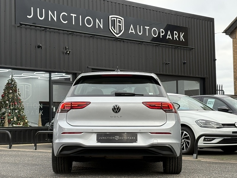 Used Volkswagen Golf 2023 for sale - 77384801: Photo 7