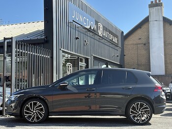 Used Volkswagen Golf 2021 for sale - 77384685: Photo