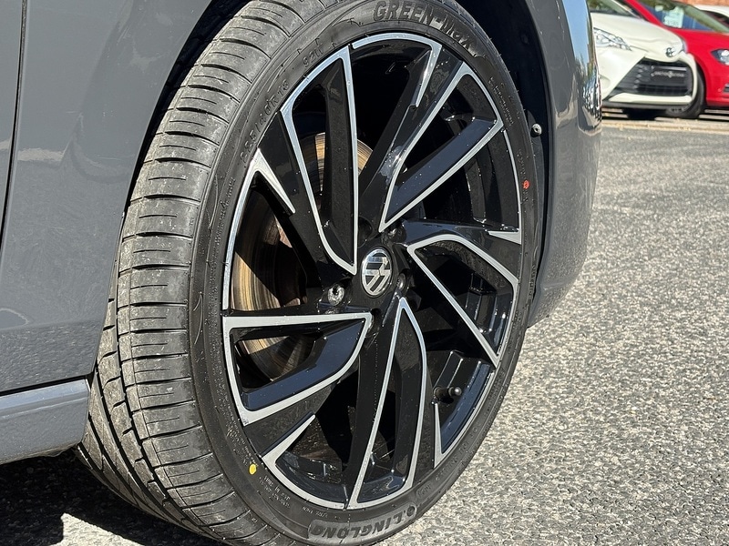 Used Volkswagen Golf 2021 for sale - 77384685: Photo 9