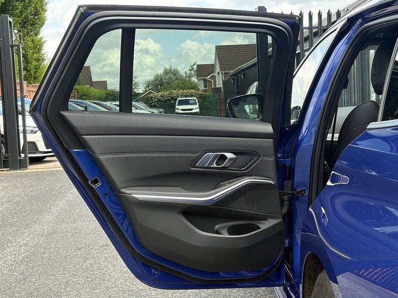 Used BMW 3 Series 2021 for sale - 77384750: Photo 52