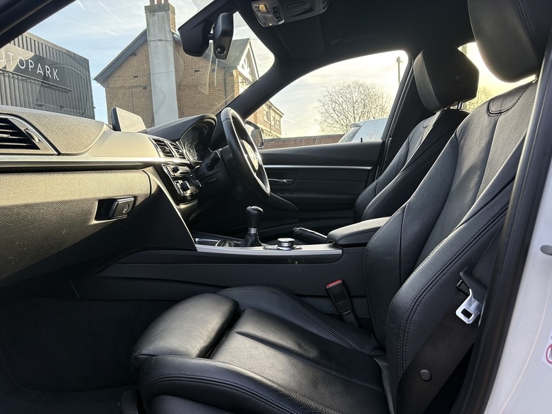 Used BMW 3 Series 2018 for sale - 77384710: Photo 27