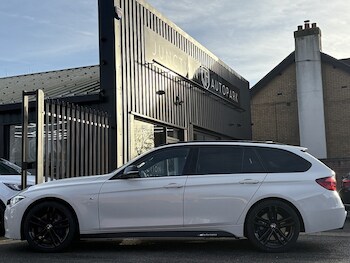 Used BMW 3 Series 2018 for sale - 77384710: Photo