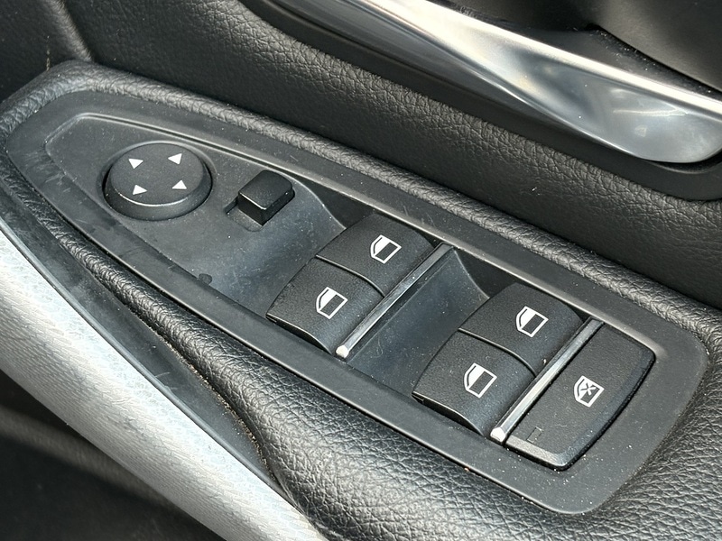 Used BMW 3 Series 2018 for sale - 77384706: Photo 43