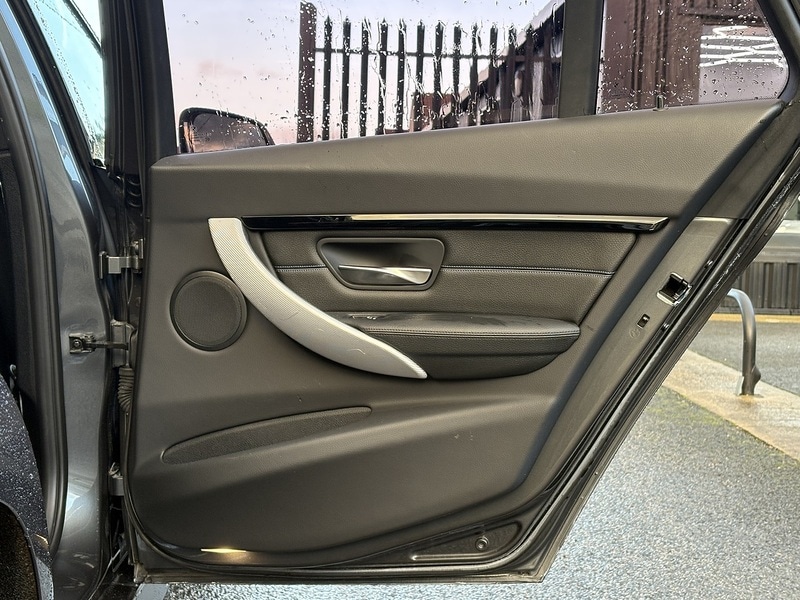 Used BMW 3 Series 2018 for sale - 77384706: Photo 46