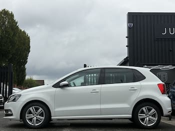 Used Volkswagen Polo 2016 for sale - 79844848: Photo