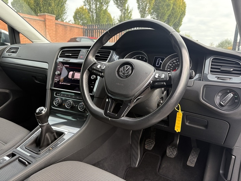 Used Volkswagen Golf 2019 for sale - 77384700: Photo 13