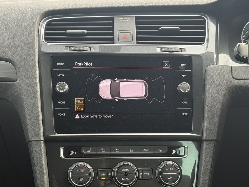 Used Volkswagen Golf 2019 for sale - 77384700: Photo 20