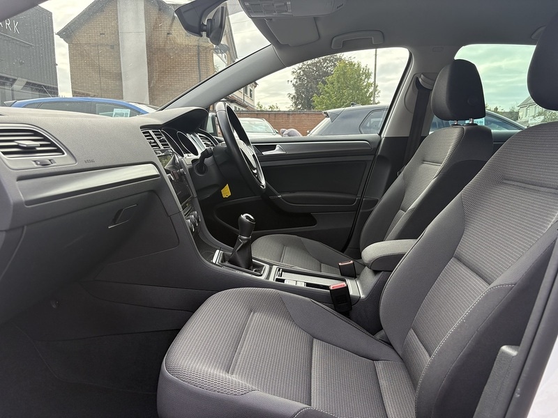 Used Volkswagen Golf 2019 for sale - 77384700: Photo 26