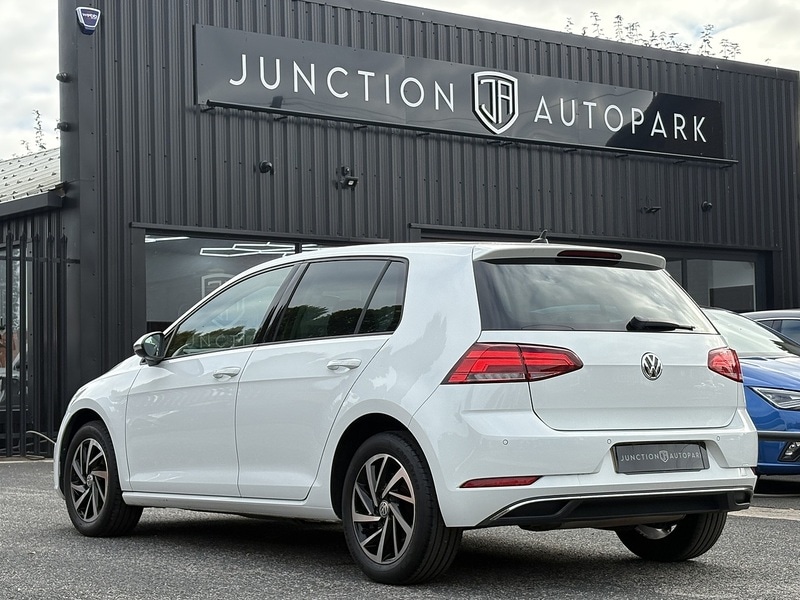 Used Volkswagen Golf 2019 for sale - 77384700: Photo 3