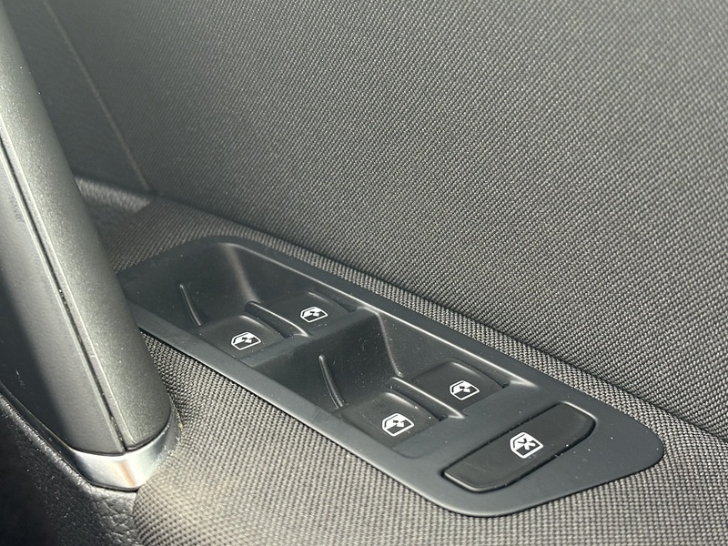 Used Volkswagen Golf 2019 for sale - 77384700: Photo 42