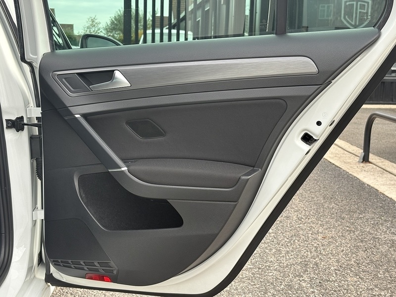 Used Volkswagen Golf 2019 for sale - 77384700: Photo 46