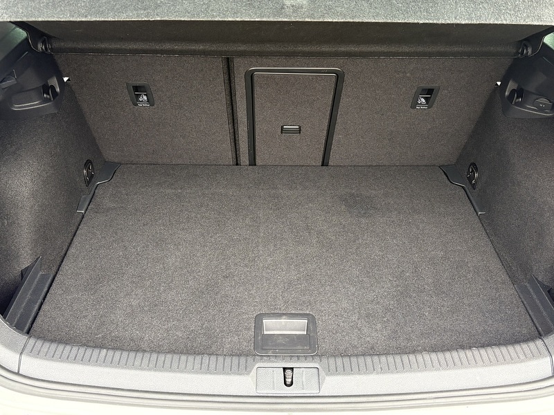 Used Volkswagen Golf 2019 for sale - 77384700: Photo 49