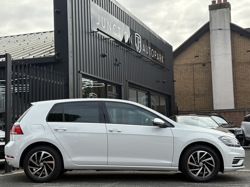 Used Volkswagen Golf 2019 for sale - 77384700: Photo 5