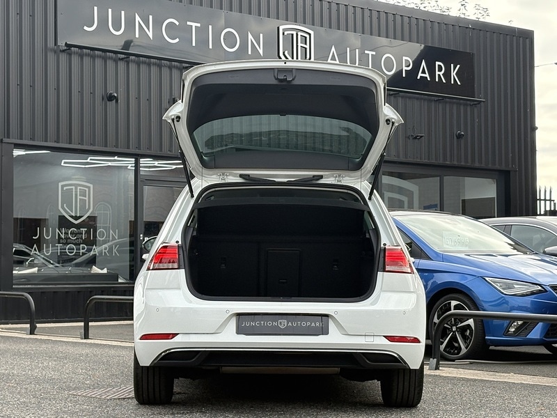 Used Volkswagen Golf 2019 for sale - 77384700: Photo 50