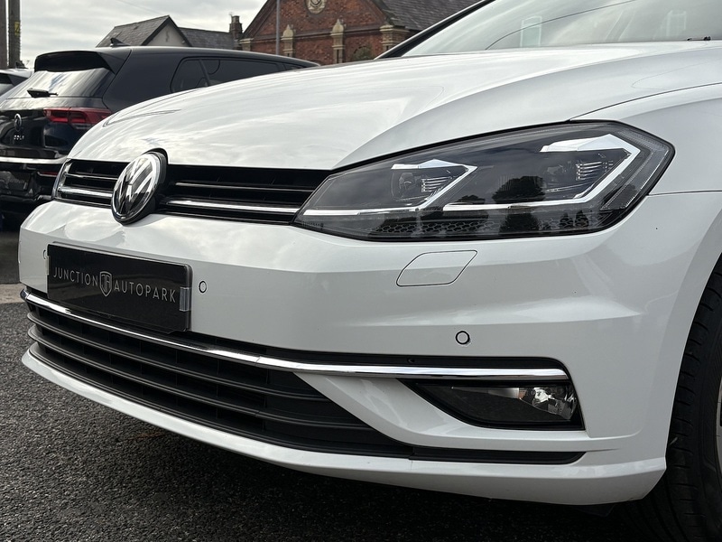 Used Volkswagen Golf 2019 for sale - 77384700: Photo 53