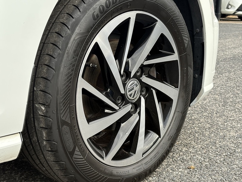 Used Volkswagen Golf 2019 for sale - 77384700: Photo 9