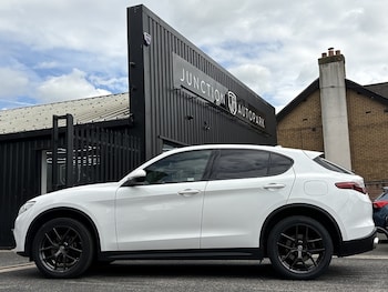 Used Alfa Romeo Stelvio 2019 for sale - 78920135: Photo