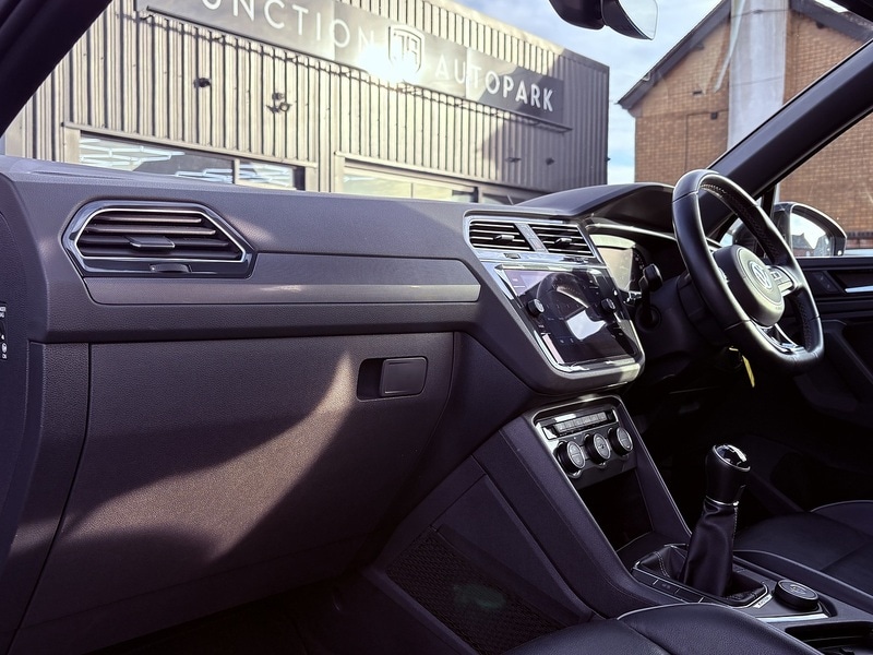 Used Volkswagen Tiguan 2018 for sale - 77384708: Photo 31