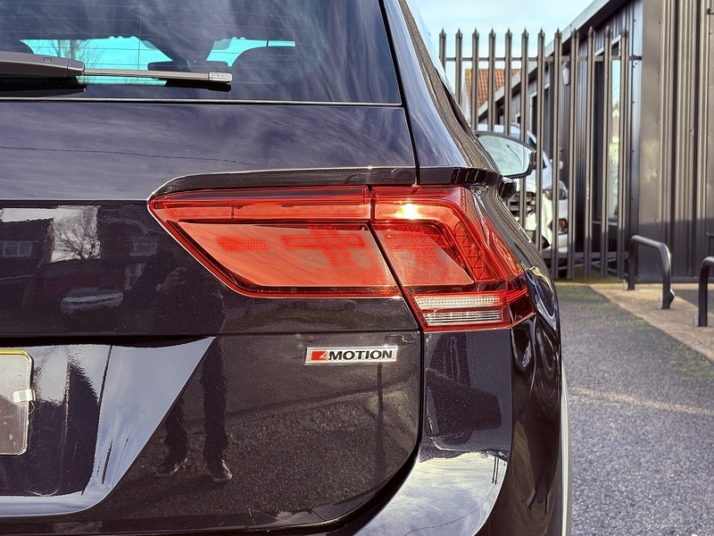 Used Volkswagen Tiguan 2018 for sale - 77384708: Photo 61