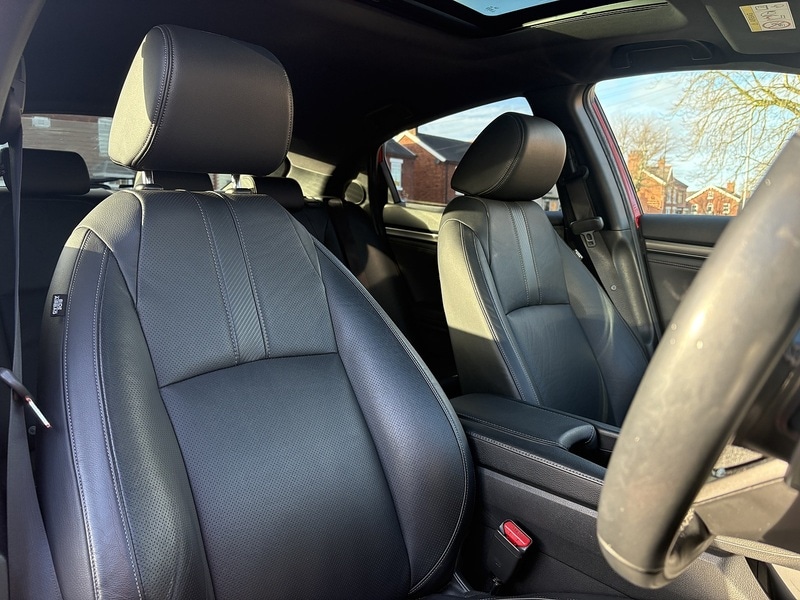 Used Honda Civic 2018 for sale - 77384795: Photo 12