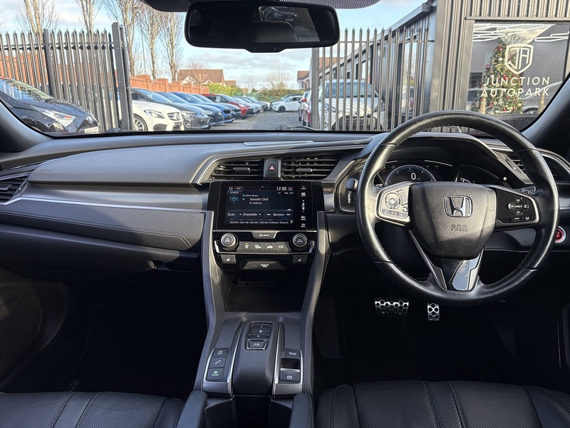 Used Honda Civic 2018 for sale - 77384795: Photo 19