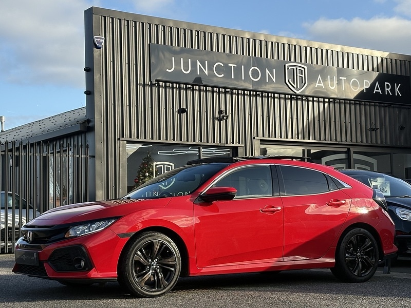 Used Honda Civic 2018 for sale - 77384795: Photo 2