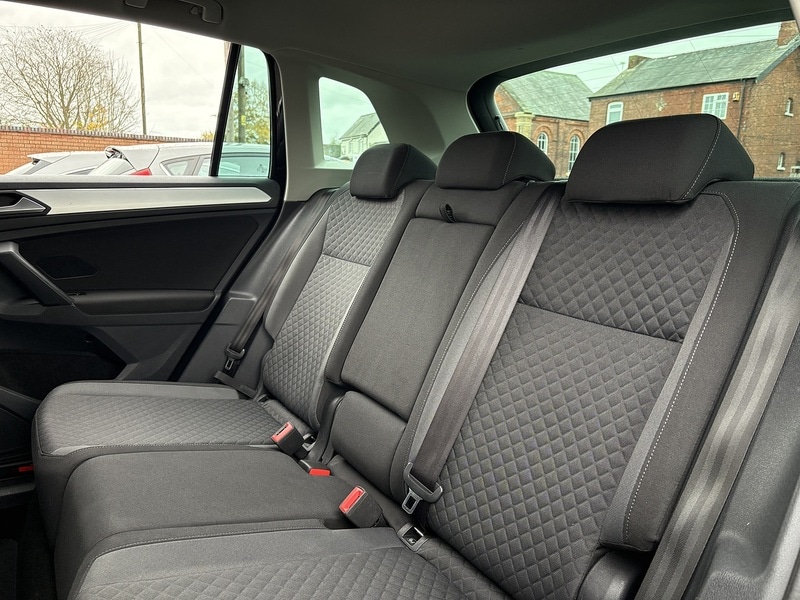 Used Volkswagen Tiguan 2018 for sale - 77384705: Photo 25