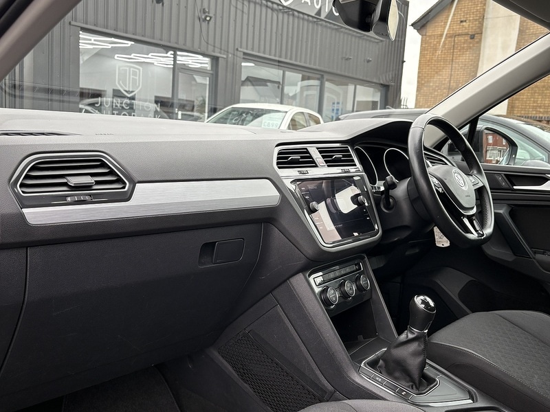 Used Volkswagen Tiguan 2018 for sale - 77384705: Photo 29