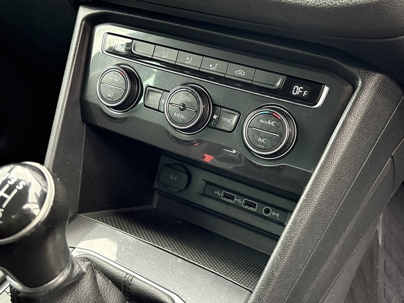 Used Volkswagen Tiguan 2018 for sale - 77384705: Photo 42