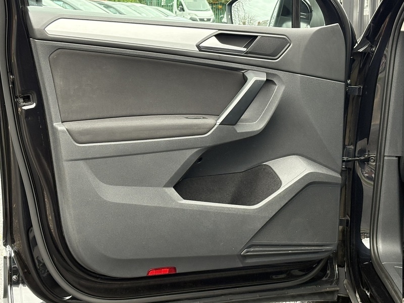 Used Volkswagen Tiguan 2018 for sale - 77384705: Photo 51