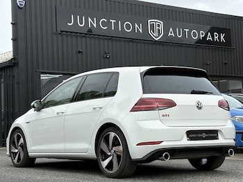 Used Volkswagen Golf 2019 for sale - 78272881: Photo