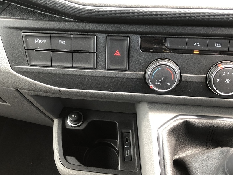 Used Volkswagen Transporter 2023 for sale - 77384688: Photo 51