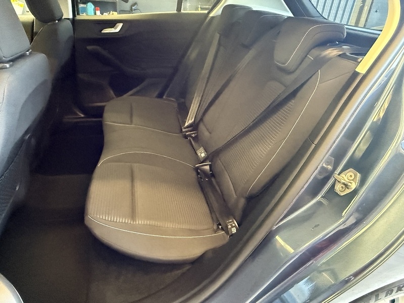 Used Ford Focus 2018 for sale - 77622042: Photo 16