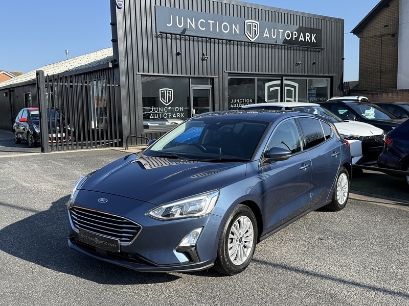 Used Ford Focus 2018 for sale - 77622042: Photo 3