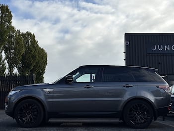 Used Land Rover Range Rover Sport 2016 for sale - 79747610: Photo