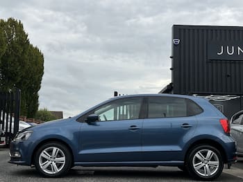 Used Volkswagen Polo 2016 for sale - 79606135: Photo