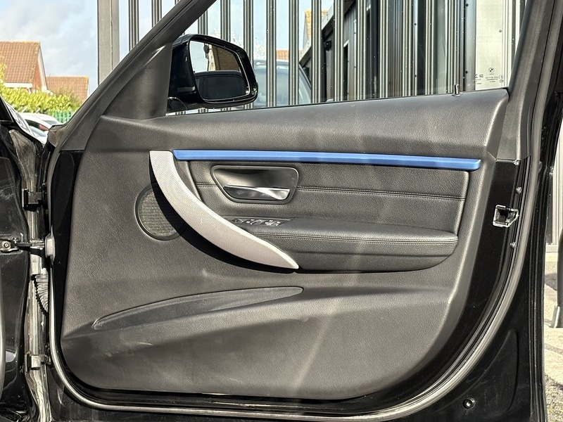 Used BMW 3 Series 2019 for sale - 77384701: Photo 44