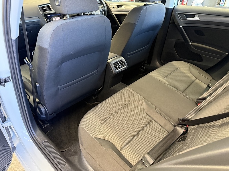 Used Volkswagen Golf 2018 for sale - 77760628: Photo 14