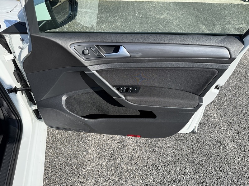 Used Volkswagen Golf 2018 for sale - 77760628: Photo 41