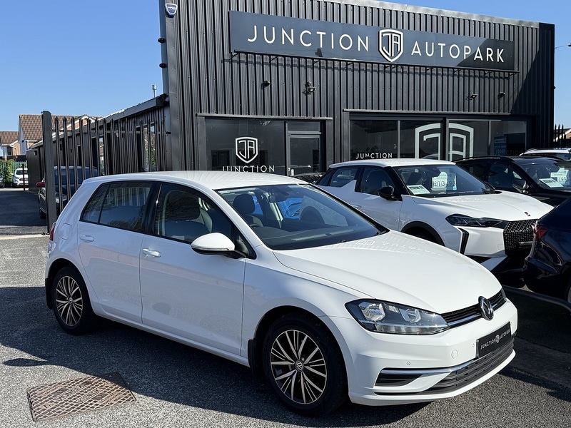 Used Volkswagen Golf 2018 for sale - 77760628: Photo 8