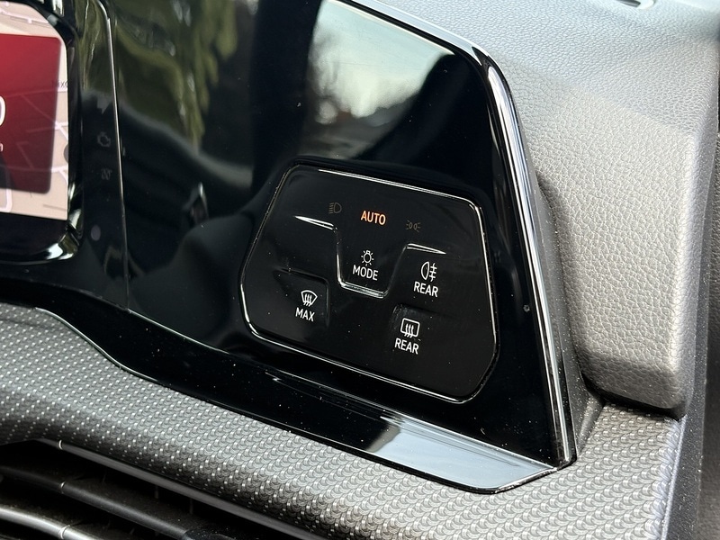 Used Volkswagen Golf 2022 for sale - 77384684: Photo 33